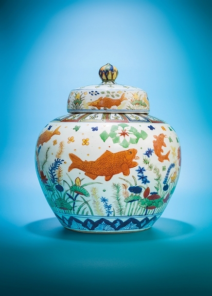 粉彩藻魚文蓋罐 大明嘉靖年製 268 - 工芸品
